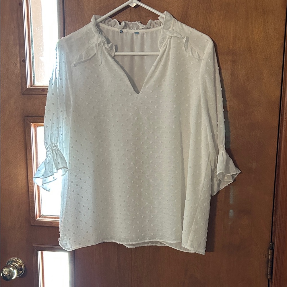 FREE W/ PURCHASE - Elegant White Blouse